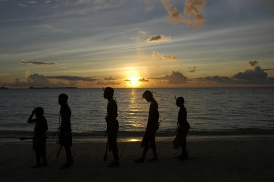 Sunset & Palauan dancers