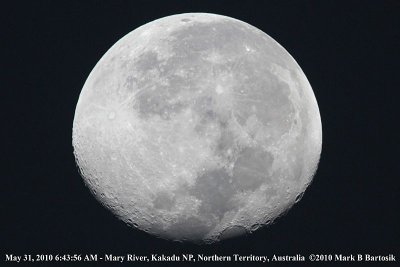 _MG_2054 Moon.jpg