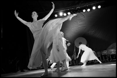 Rong Tao and Dancers (China/UK)