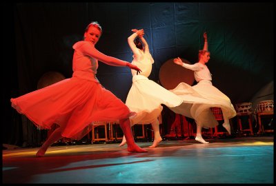 Rong Tao and Dancers (China/UK)