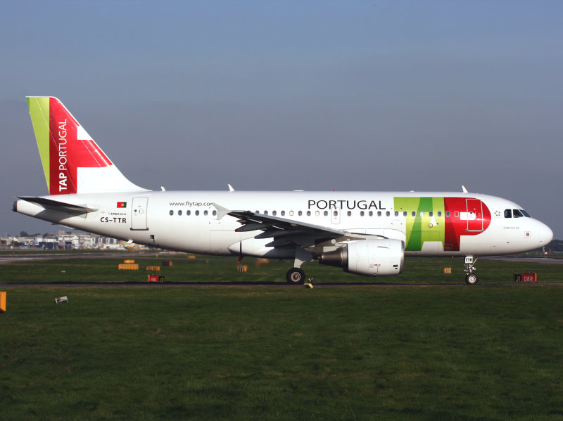 A-319 CS-TTR  