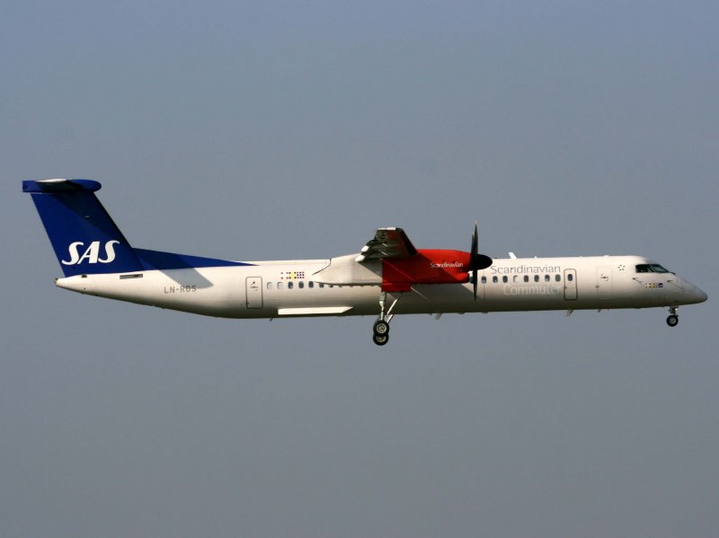 DHC8-Q400 LN-RDS 