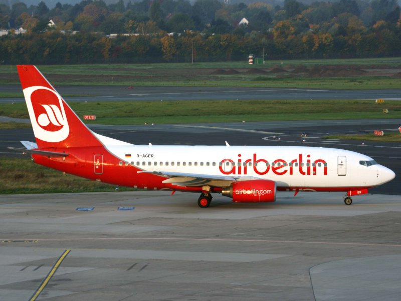 B737-700   D-AGER 