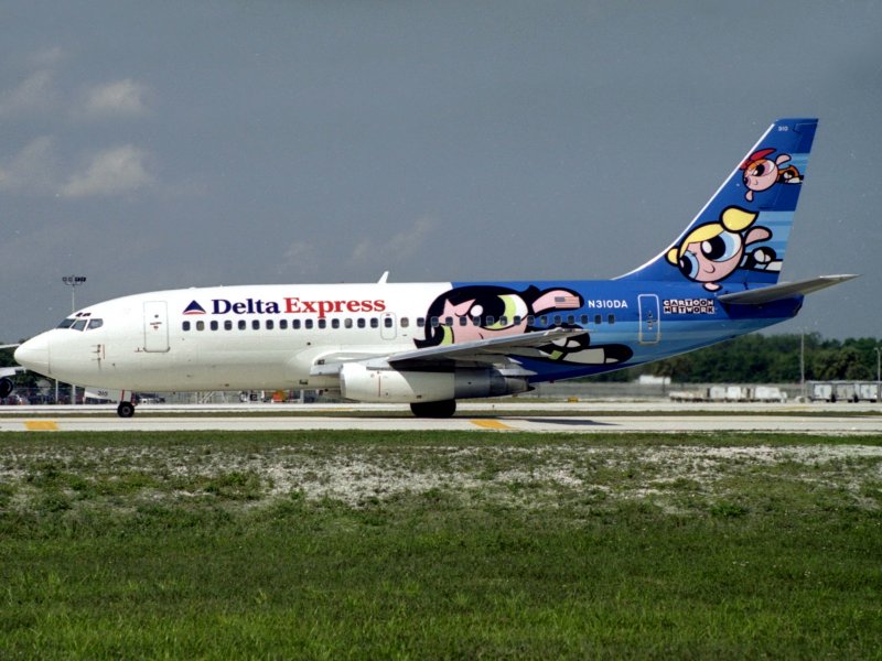 B737-200 N310DA