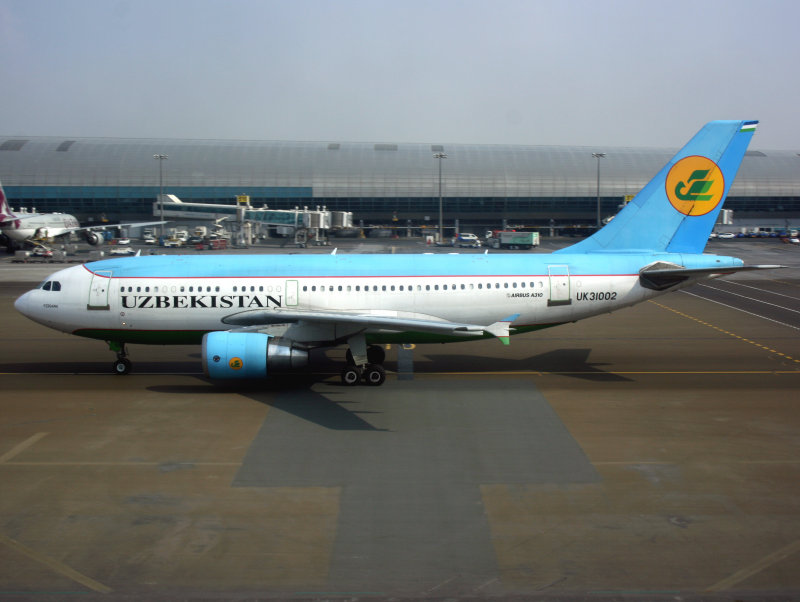 A310-300  UK31002
