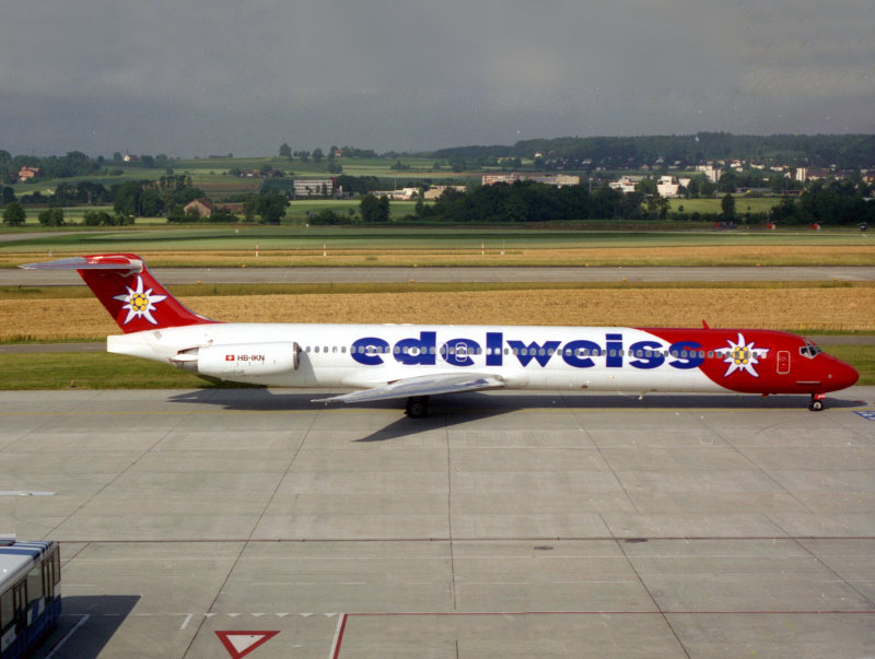 MD83  HB-IKN