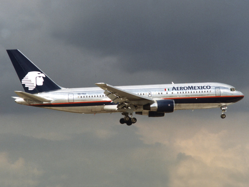 B767-200 XA-TOJ