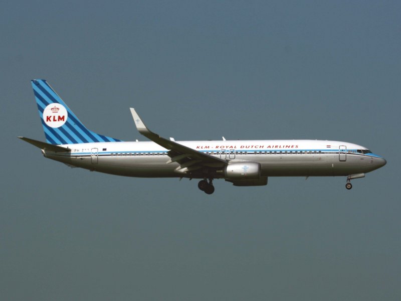 B737-800 PH-BXA
