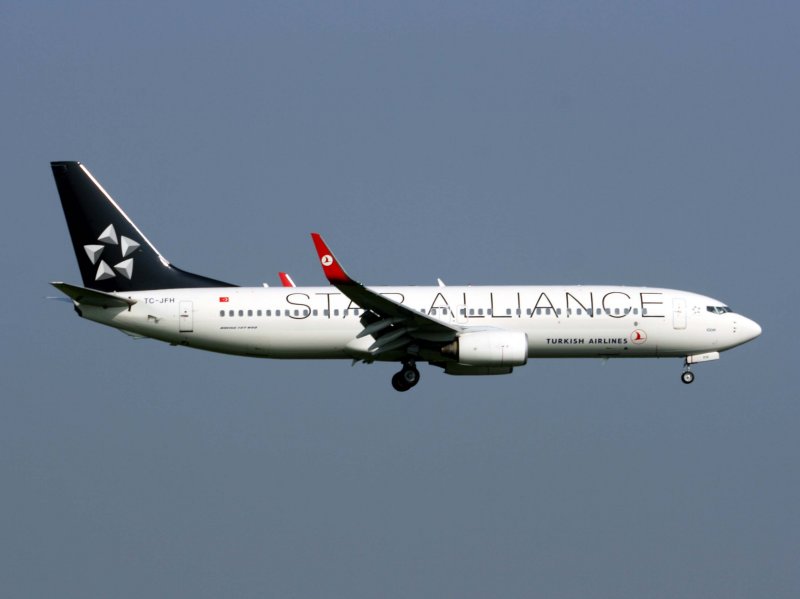 B737-800 TC-JFH