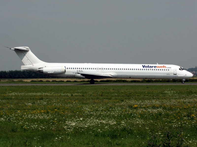 MD83 G-FLTL