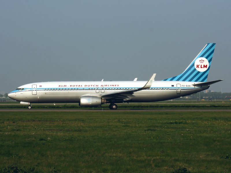 B737-800 PH-BXA