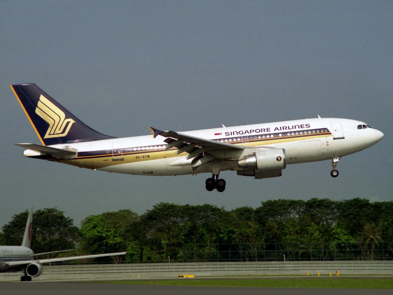 A310-300   9V-STW