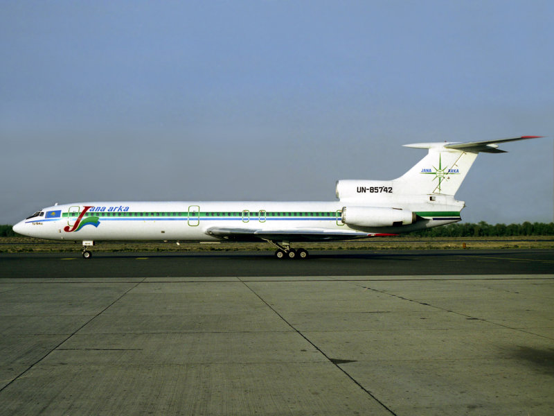 TU-154B2  UN-85742