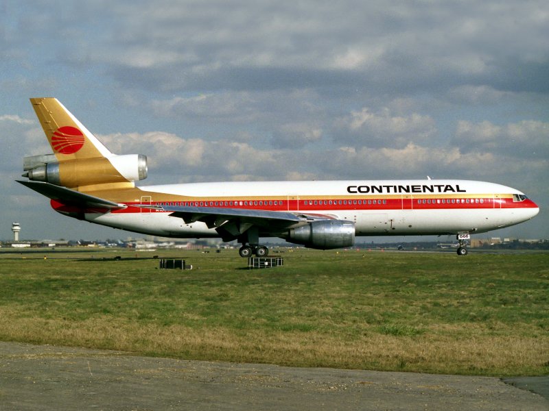 DC10-30  N__066