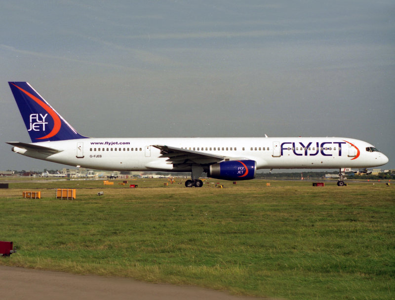 B757-200 G-FJEB