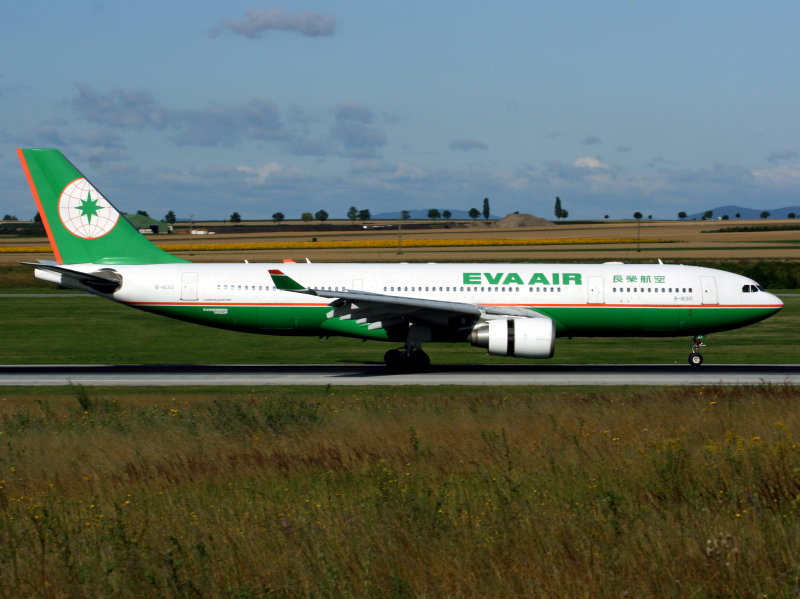 A330-200  B16310 
