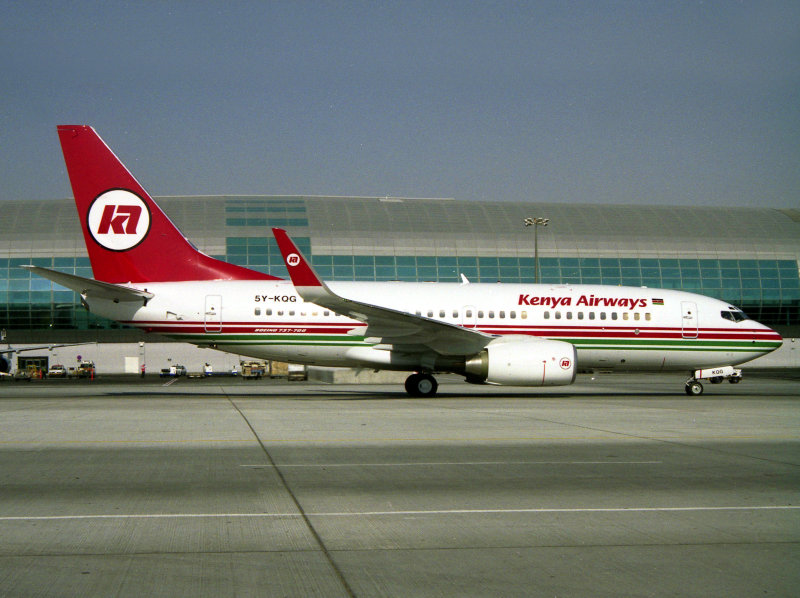 B737-700  5Y-KQG  