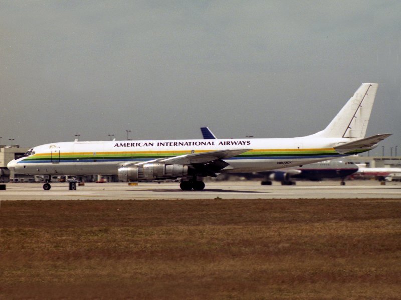 DC8-55F  N809CK