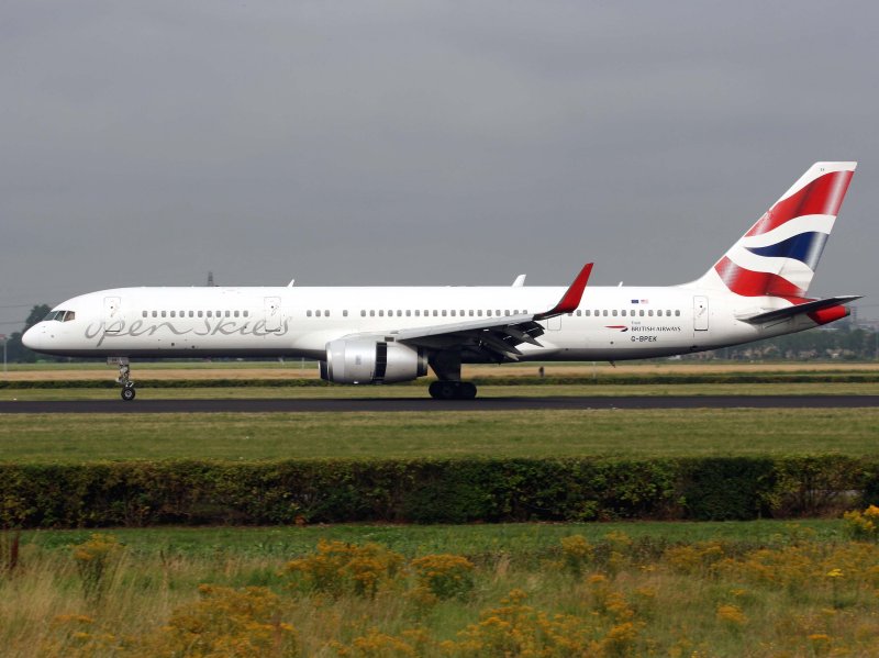 B757 G-BPEK