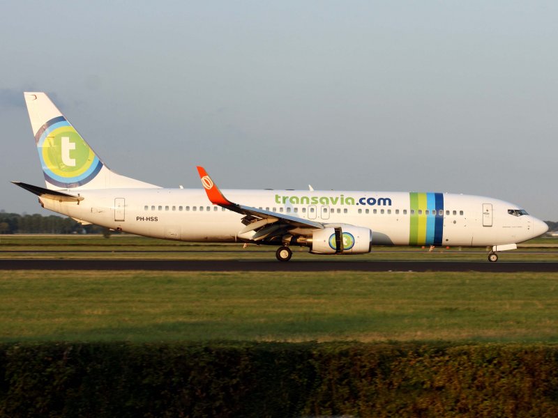 B737-800 PH-HSS