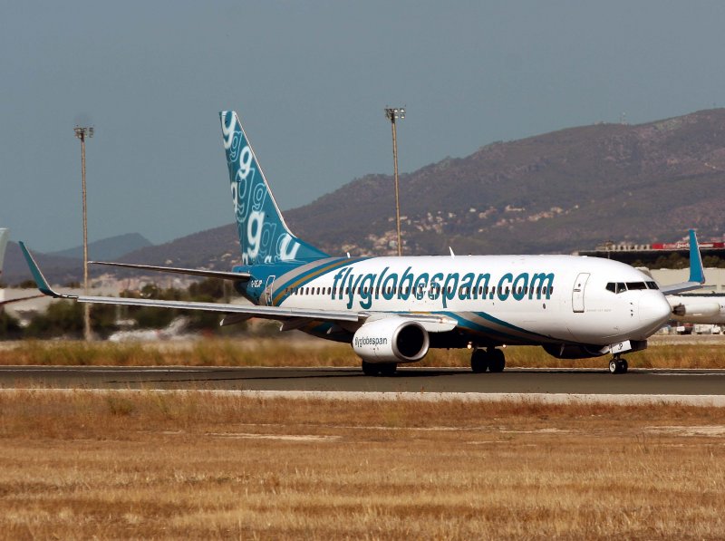 B737-800  G-CEJP 