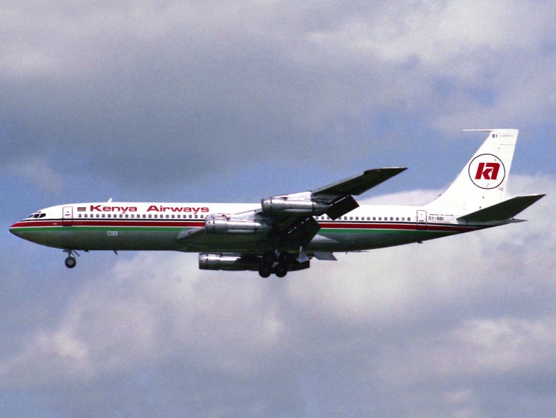Boeing 707-320  5Y-BBI  