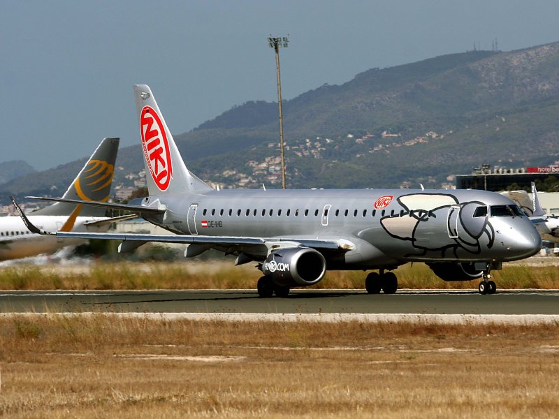 Embraer EMB-190  OE-IHB