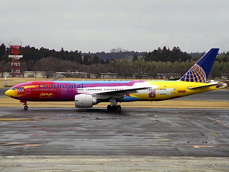 B777-200  N77014