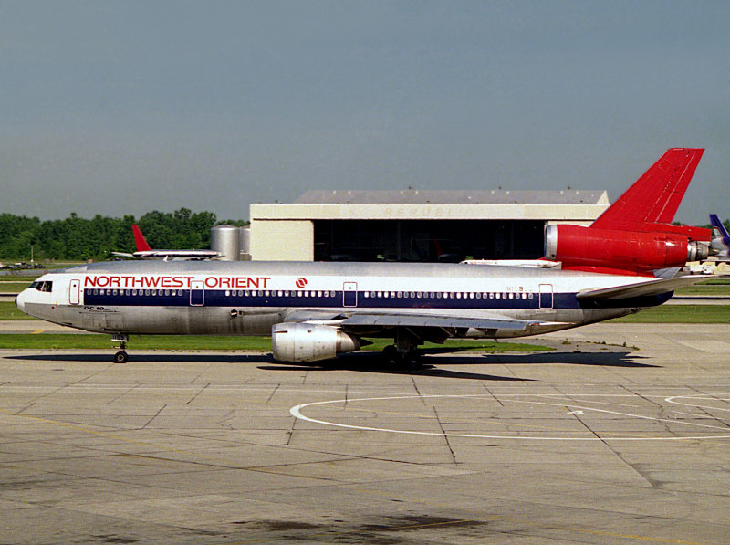 DC10-40 N159US