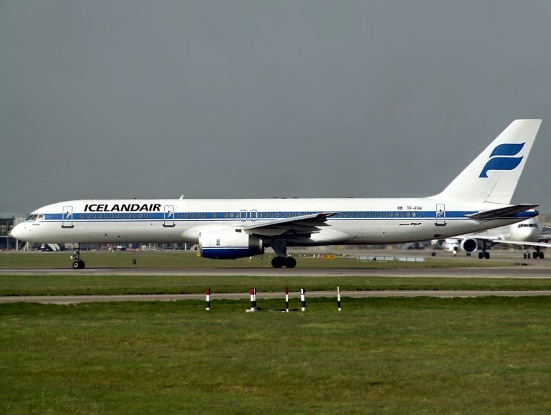 B757-200 TF-FIH