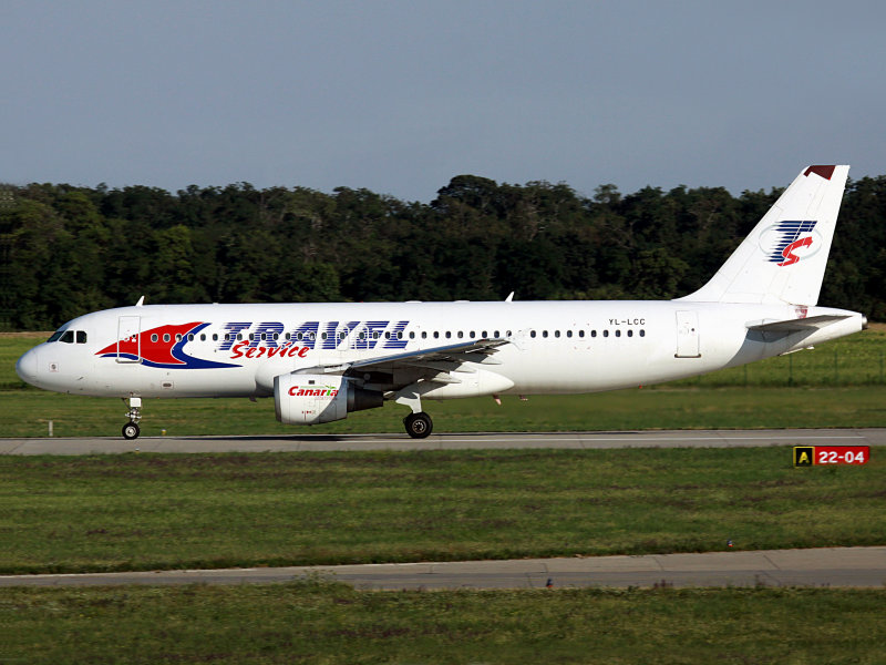 A320  YL-LCC