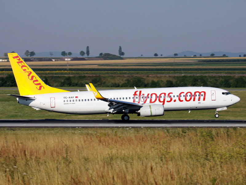 B737-800 TC-AAY