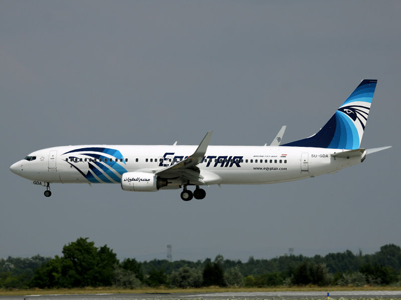 B737-400 SU-GDA