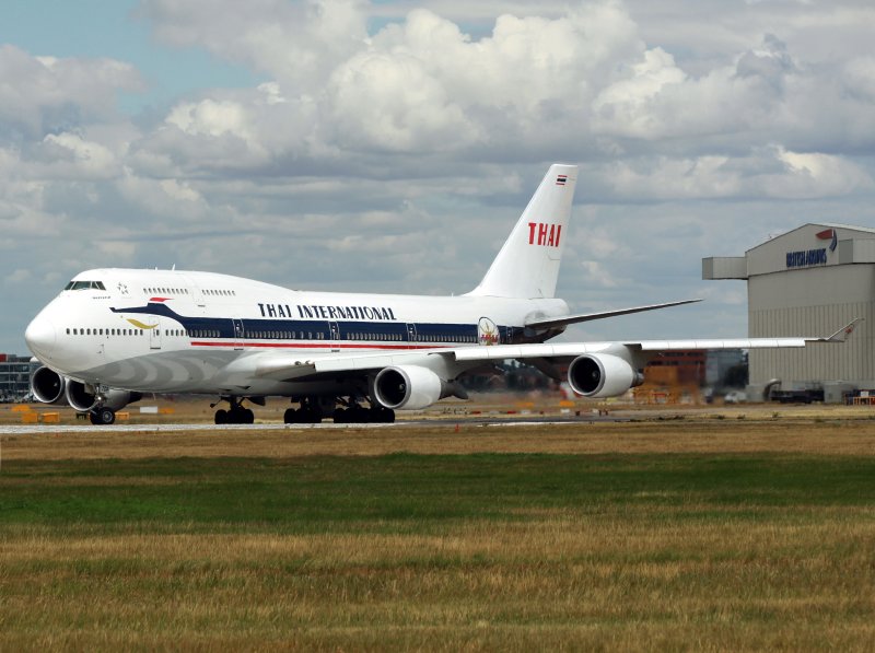 B747-400 HS-TGP