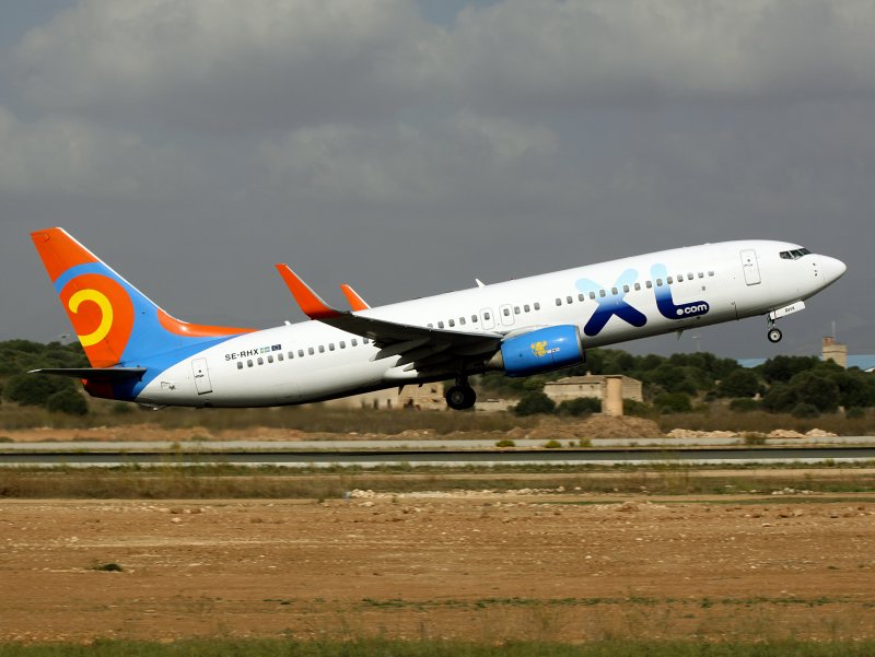B738 SE-RHX