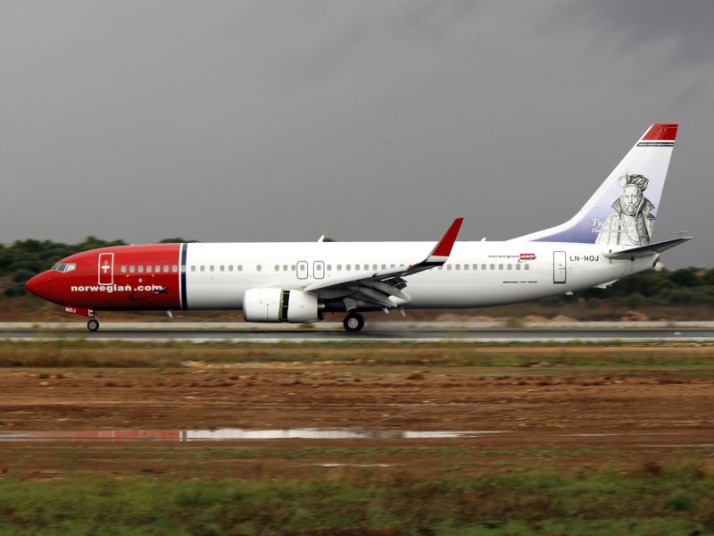 B737-800 LN-NOJ