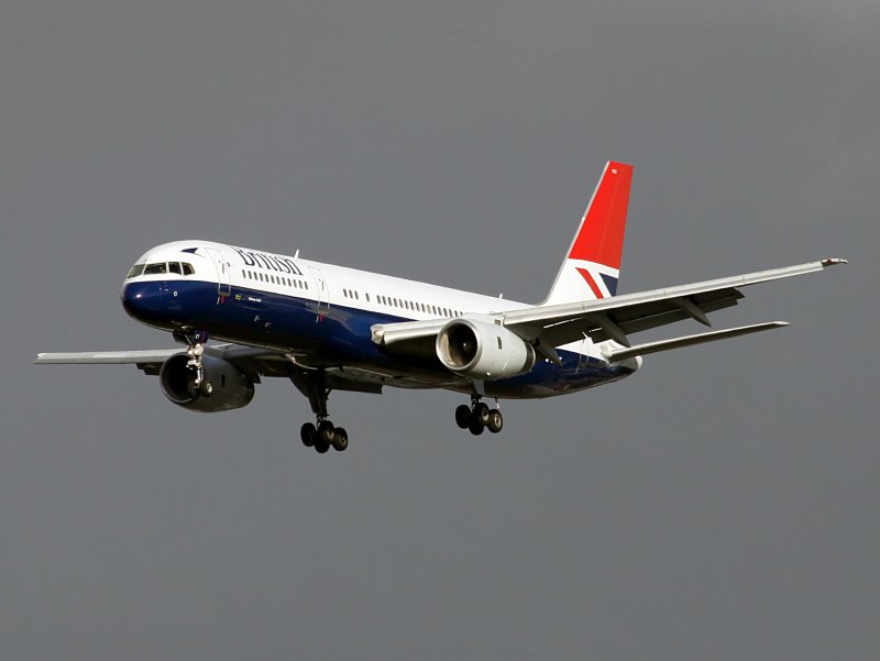 B757-200 G-CPET