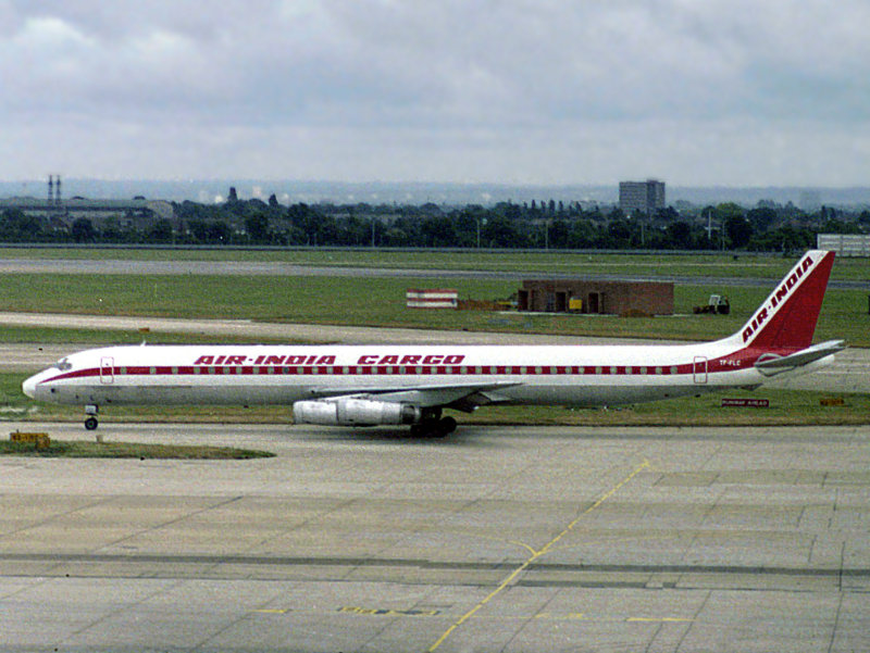 DC8-63CF  TF-VLC
