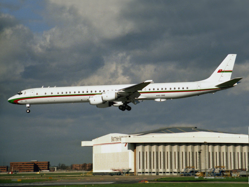 DC8-71 A40-HMQ