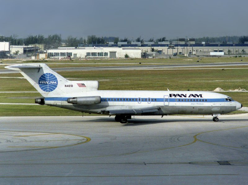 B727-100 N4610