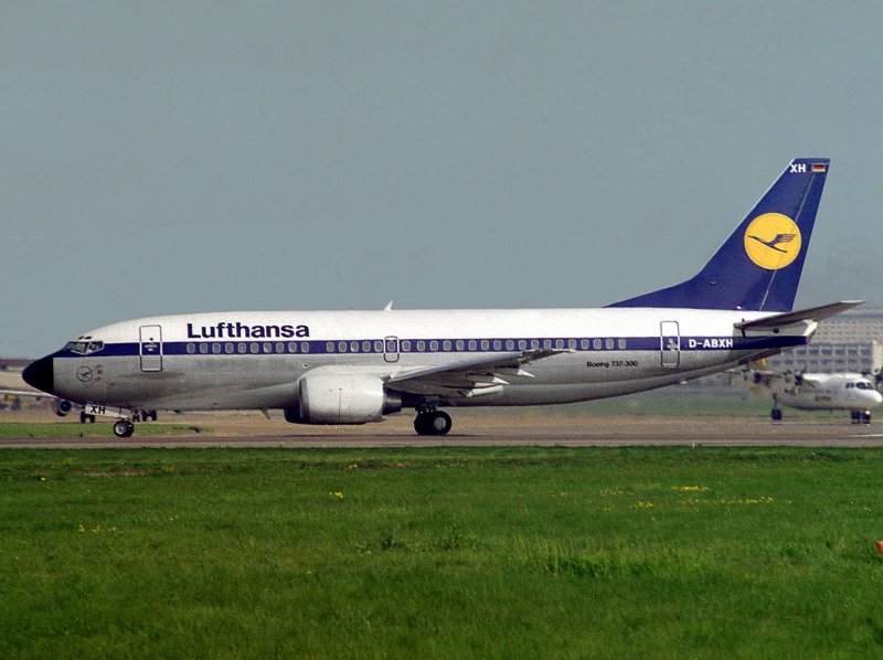 B737-300  D-ABXH