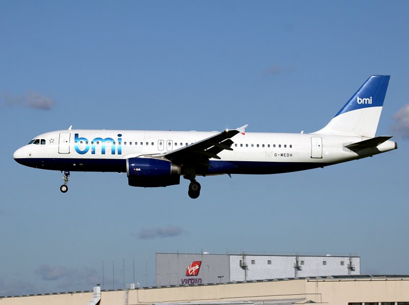 A320  G-MEDH 