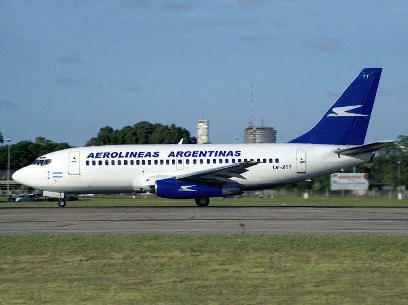 B737-200  LV-ZTT