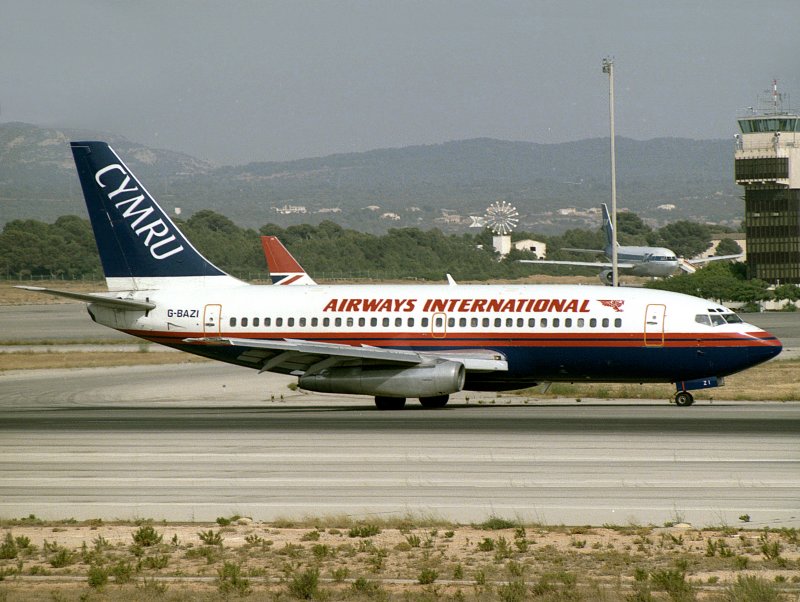B737-200 G-BAZI