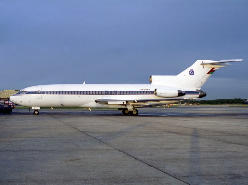 B.727-100 A40-CF