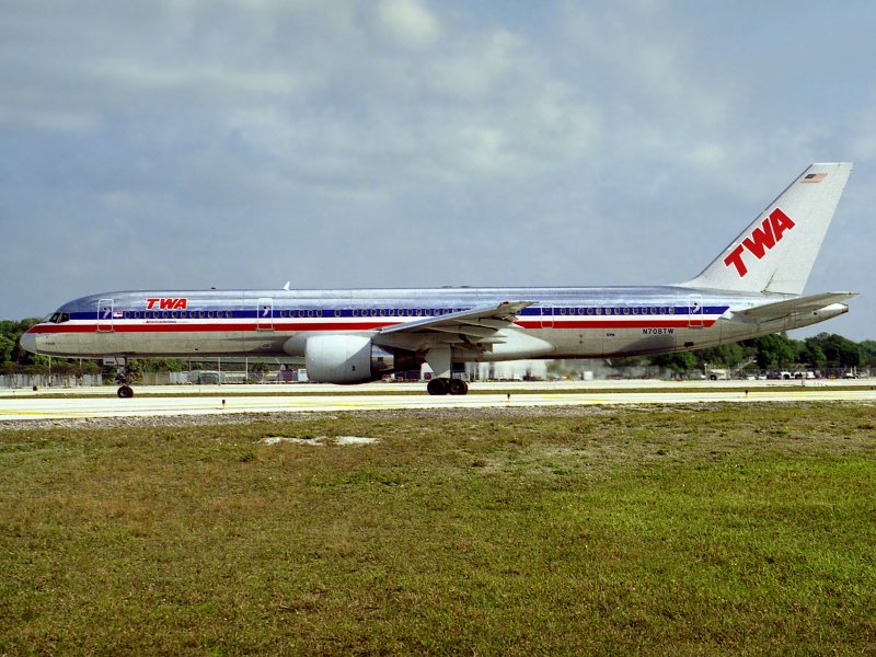 B757-200 N708TW