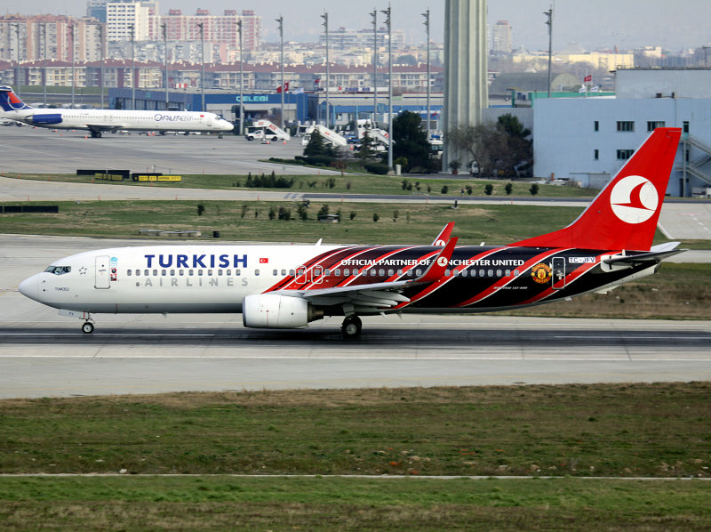 B738 TC-JFV