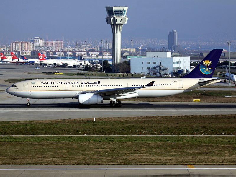 A330-300  HZ-AQD