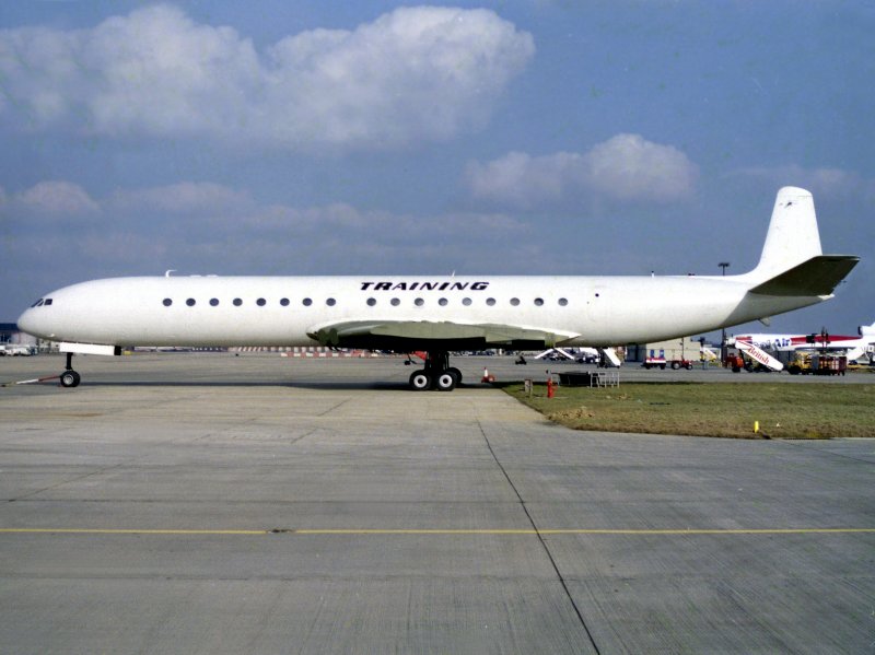 Comet  LGW
