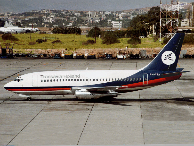 B737-200 PH-TSA